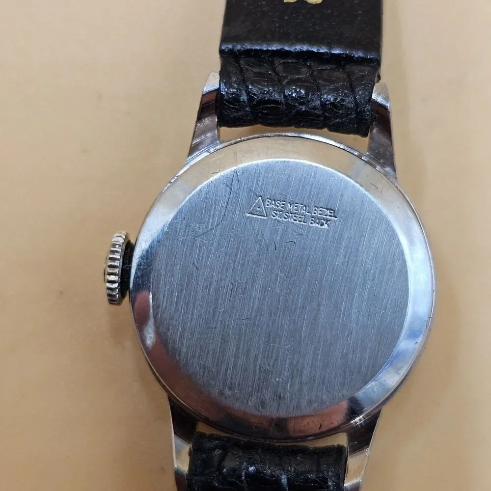Vintage Benrus 17 Jewels Ladies Cocktail Watch On Seiko Genuine Lizard Band Runs
